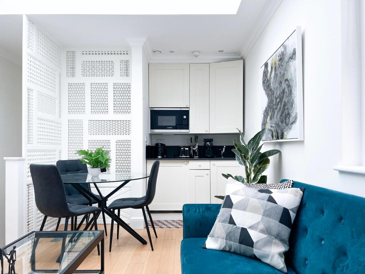 Museum St Central Soho Townhouse London Bagian luar foto