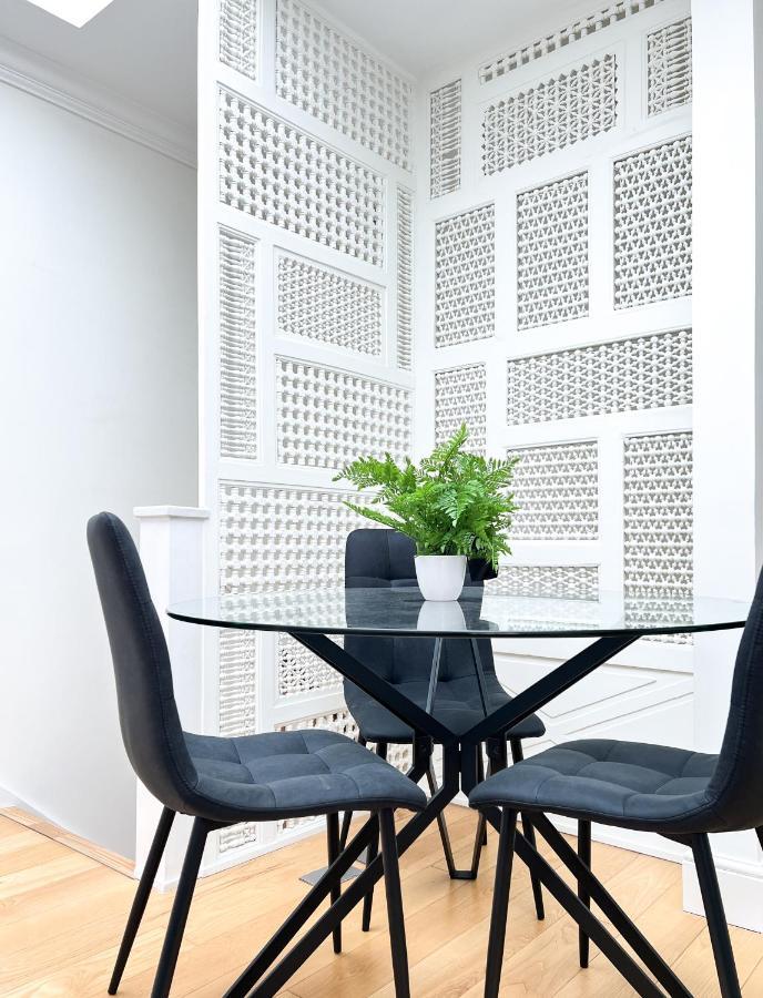 Museum St Central Soho Townhouse London Bagian luar foto